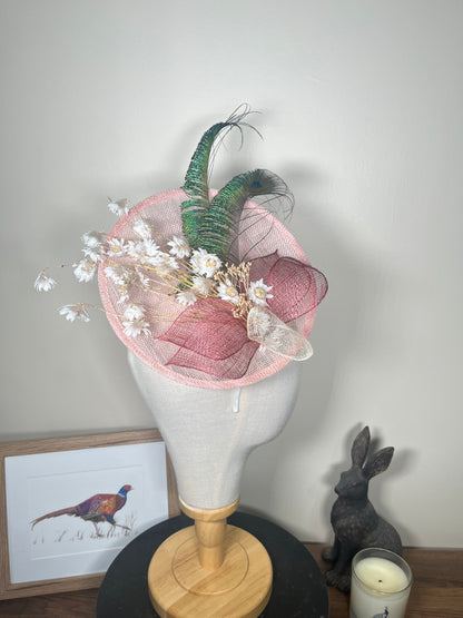 Peacock and dried flowers - Pink base
