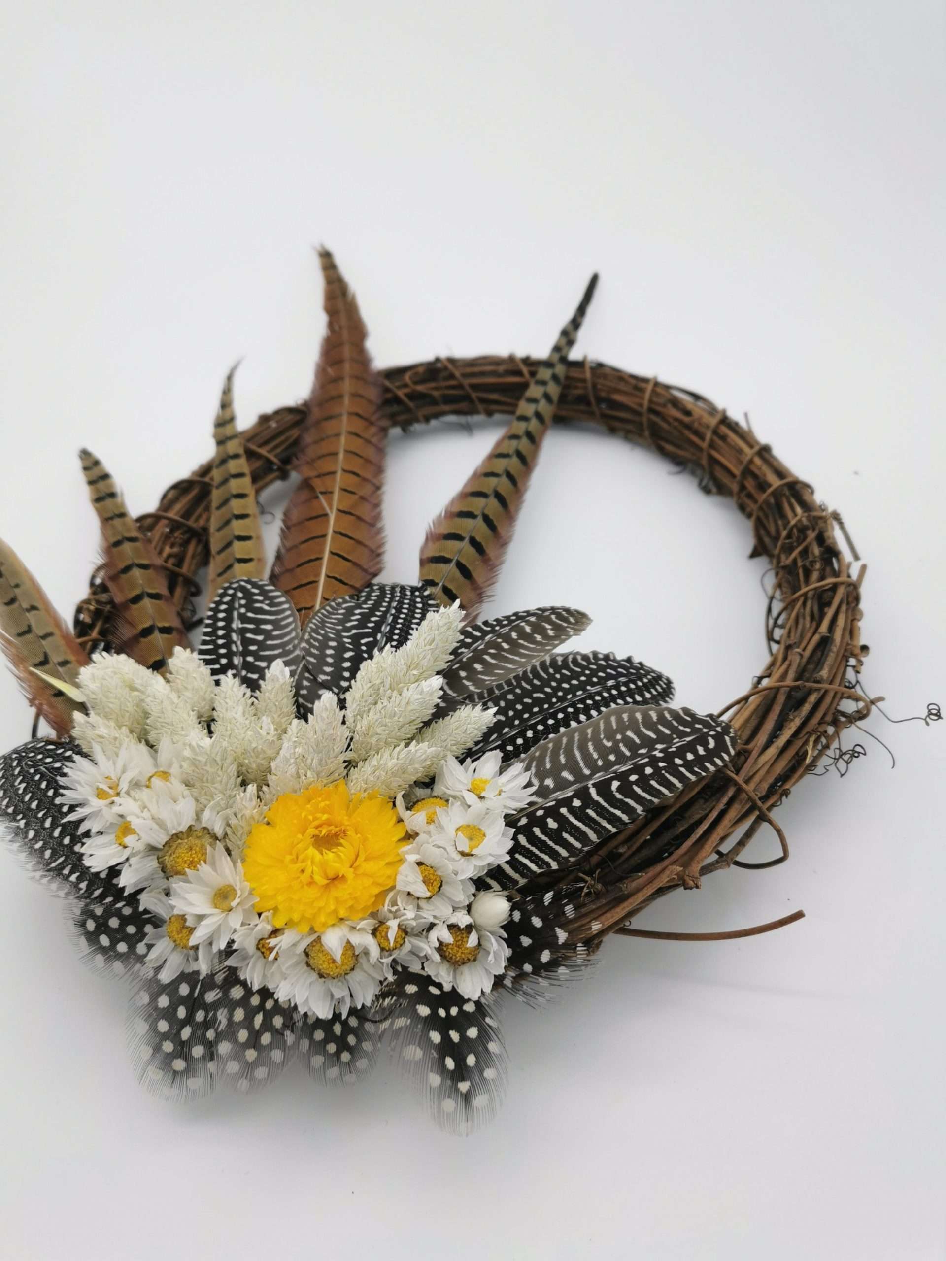 fancy_feathers-wreath_dried_flowers-31232-scaled